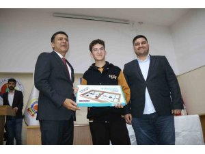 BAŞKAN ATLI: "KALBİNDEKİNİ AKLINA GETİRİP, AKLINDAKİNİ DİLİNLE İKNA EDEBİLMEK CESARET İŞİDİR"