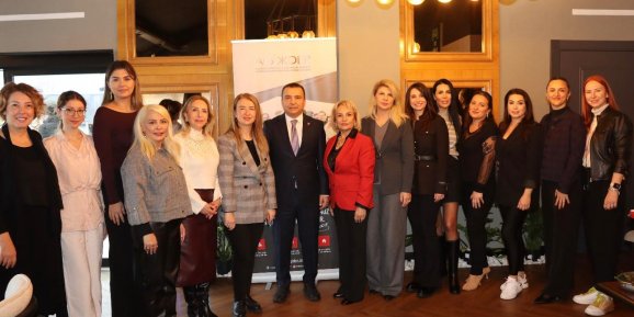 AGİDER GAZETECİLERLE BULUŞTU