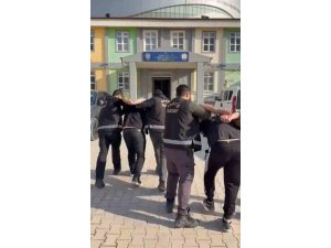 ANTAKYA’DA SİLAHLA YAĞMAYA TEŞEBBÜS: 2 ŞÜPHELİ TUTUKLANDI