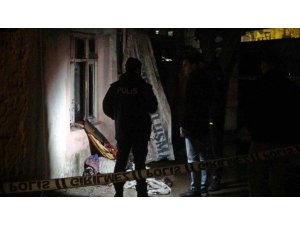 ANTALYA’DA GECEKONDU YANGINI: 1 ÖLÜ, 1 YARALI