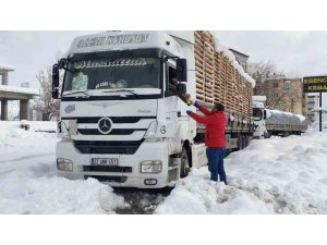 KAHRAMANMARAŞ’TA SÜRÜCÜLERE ÇORBA İKRAMI