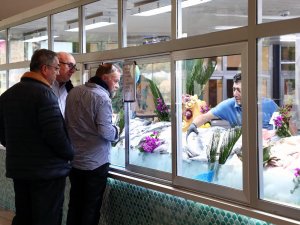 DÜDEN BALIK ÇARŞISI'NDA UYGUN FİYATLI BALIK SOFRASI