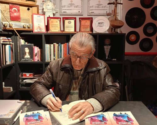 ŞÂİR GAZANFER ERYÜKSEL'İN "VİTRAYLAR" KİTABI ANTALYA'DA KONUŞULDU