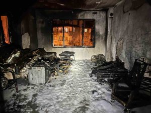 ALEVLERE TESLİM OLAN APARTMAN DAİRESİ KULLANILMAZ HALE GELDİ