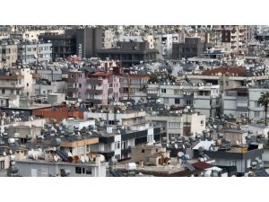 MERSİN GÜNEŞ ENERJİSİ İLE ISINIYOR