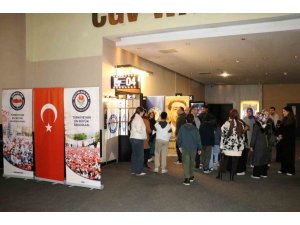 EĞİTİM-BİR-SEN ADANA ŞUBESİ SİNEMA ETKİNLİĞİNDE BULUŞTU