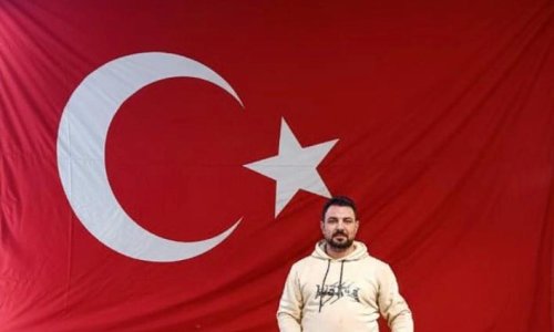 ANTALYA'DA BAYRAĞA SAYGI KONVOYU