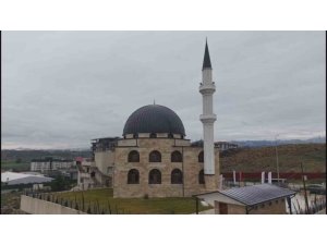 DEPREM SONRASI İNŞA EDİLEN 118. CAMİ OLAN ‘GAZZE ŞEHİTLERİ CAMİİ’ İBADETE AÇILDI