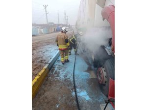 REYHANLI’DA TIR YANGINI