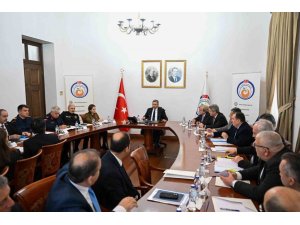 ANTALYA AŞIRI YAĞIŞLARA KARŞI TEYAKKUZDA