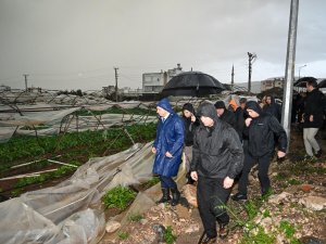 VALİ ŞAHİN, DEMRE VE KUMLUCA’DA ZARAR GÖREN ALANLARI YERİNDE İNCELEDİ