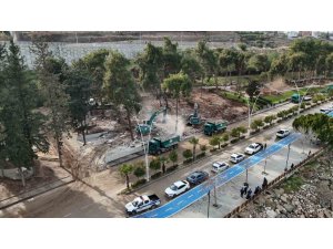 ADANA’DA KAÇAK İŞLETMELER YIKILIYOR