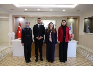 ANTALYA İLE MUĞLA BÜYÜKŞEHİR GENÇLİK MECLİSLERİ KARDEŞ OLUYOR