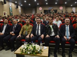 CEVDET YILMAZ "BİZİM GENÇLERİMİZ PIRIL PIRIL"