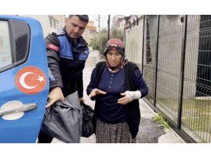 SEL RİSKİNE KARŞI SAHADA OLAN ZABITA EKİPLERİ VATANDAŞA YARDIM ETTİ