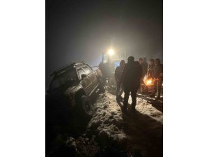 BURDUR’DA DAĞDA MAHSUR KALAN 4 KİŞİ KURTARILDI