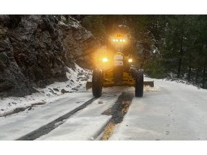 ALANYA KIRSALINDA EKİPLERİN KIŞ MESAİSİ SÜRÜYOR