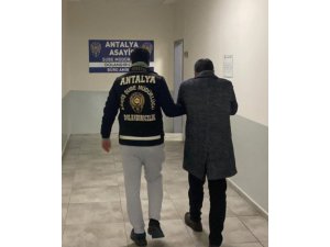 ANTALYA’DA 2 MİLYON LİRALIK BOYA MALZEMESİ VURGUNU