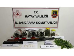 TURŞU BİDONUNDA UYUŞTURUCU TİCARETİNE 5 GÖZALTI