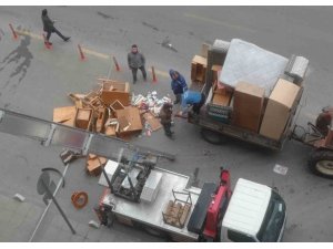 MERSİN’DE HALK SAĞLIĞINI TEHDİT EDEN ÇÖP EV TEMİZLENDİ