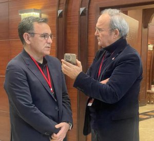 GAZETECİ DENİZ ZEYREK VE TUNCAY ÖZKAN'DAN YEREL VE ULUSAL MEDYA AÇIKLAMASI