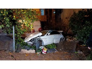 OTOYOLDA FECİ KAZA: ANNE YARALANDI, SÜRÜCÜ OĞLU ÖLDÜ