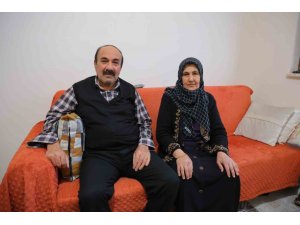 CUMHURBAŞKANI ERDOĞAN’IN AÇIKLADIĞI ÖDEME KOLAYLIĞI, KÖY EVLERİNE TAŞINAN DEPREMZEDELERİ DE SEVİNDİRDİ