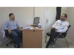 ‘BİR DEFADAN BİR ŞEY OLMAZ’ DİYEREK BAŞLADI, BIRAKABİLMEK İÇİN 15 YILDIR MÜCADELE EDİYOR