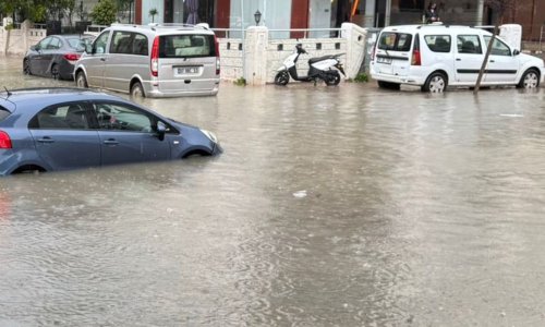 ANTALYA'YI SAĞANAK VURDU
