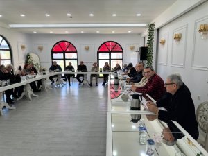 ANTALYA EDEBİYAT DOSTLARI GRUBU DÜNYA ÖYKÜ GÜNÜ'NDE BULUŞTU