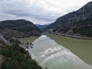 FEKE BARAJI’NDA YÜKSELEN SU SEVİYESİ YÜZ GÜLDÜRÜYOR