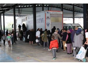 BÜYÜKŞEHİR RAMAZAN BEREKETİNİ MAHALLELERE TAŞIYOR