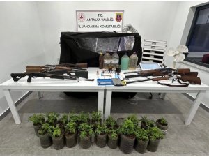 ALANYA’DA UYUŞTURUCU OPERASYONU: SIVI METAMFETAMİN VE KENEVİR ELE GEÇİRİLDİ