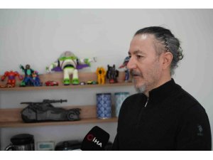 ANTALYA’DA GELİŞTİRİLEN YAPAY ZEKÂ SANATÇISI AYROS’A YOĞUN İLGİ: YORUMLAR YANKI UYANDIRIYOR