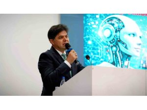 MERSİN’DE ÖĞRETMENLERE BRANŞ BAZLI YAPAY ZEKA EĞİTİMİ BAŞLADI