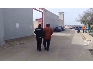 HATAY’DA 8 AYRI SUÇTAN HAPİS CEZASI İLE ARANAN ŞAHIS YAKALANDI