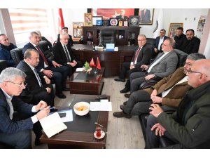 BAŞKAN ŞÜKRÜ BAŞDEĞİRMEN AKSU’DA MUHTARLARIN TALEPLERİNİ DİNLEDİ