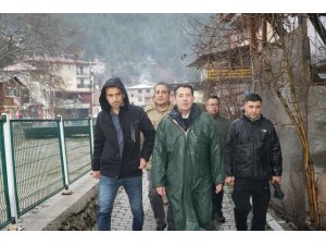 ADANA’NIN FEKE, SAİMBEYLİ VE KOZAN İLÇELERİNDE SEL SONRASI YOĞUN MESAİ