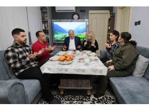 BAŞKAN DEMİRÇALI, İFTARDA ATEŞ AİLESİNİN MİSAFİRİ OLDU