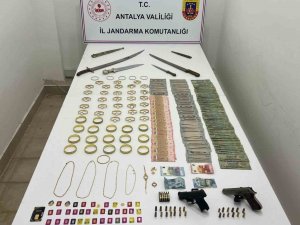 ANTALYA’DA SAHTE ALTIN OPERASYONU