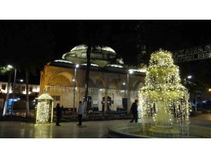 ISPARTA’DA HATİMLE TERAVİHE YOĞUN AKIN: 15 CAMİDE HER GECE BİR CÜZ OKUNUYOR