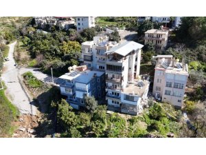 ALANYA’DA 3 BİNA TEDBİR AMAÇLI TAHLİYE EDİLDİ