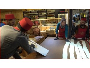 RAMAZAN AYININ VAZGEÇİLMEZİ KÜNCÜLÜ HELVANIN KUYRUĞU BİTMİYOR