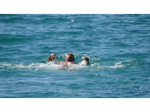 ALANYA’DA MART GÜNEŞİ: HAVA SICAKLIĞI 18’E ÇIKTI, SAHİLLER HAREKENLENDİ