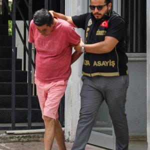 OĞLUNU ÖLDÜREN BABAYA MÜEBBET