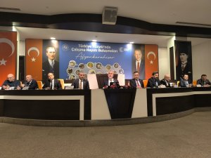 IŞIKHAN: "HER TÜRLÜ DİPLOMATİK ADIMIN YANINDAYIZ"