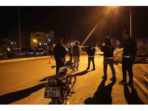 KASKSIZ SÜRÜCÜDEN POLİSE İLGİNÇ TEKLİF: "CEZAYI BANA DEĞİL, PLAKAYA YAZIN"