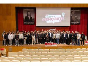 BAŞKAN VEKİLİ ÇİÇEK: "MİKROFON GENÇLİKTE" PROGRAMININ İLK KONUĞU OLDU