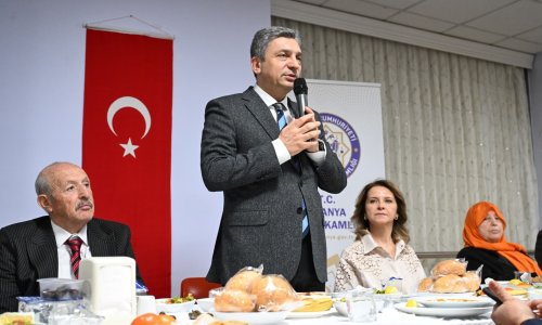 VALİ ŞAHİN, ALANYA HUZUREVİ SAKİNLERİYLE BİR ARAYA GELDİ