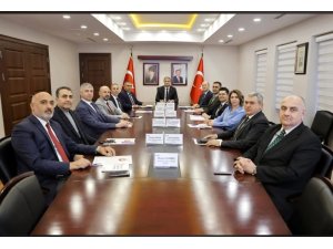 ULUSLARARASI ADANA PORTAKAL ÇİÇEĞİ KARNAVALI HAZIRLIKLARI DEĞERLENDİRİLDİ